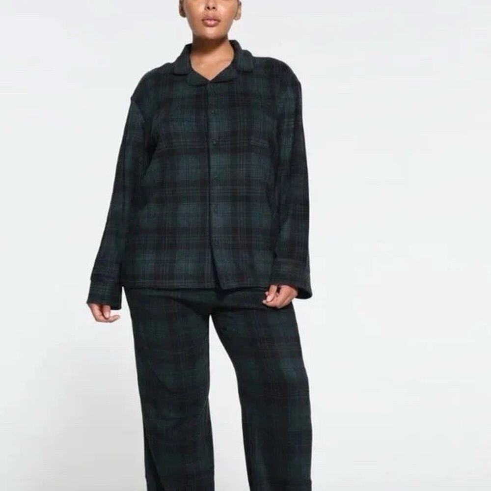 Skims Unisex Fleece Sleep Shirt Pajama Top Cypress Plaid Cozy Comfy Soft